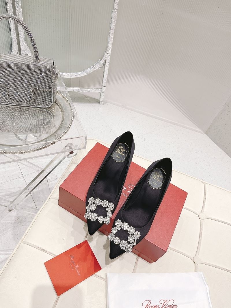 roger u1u1er flat shoes